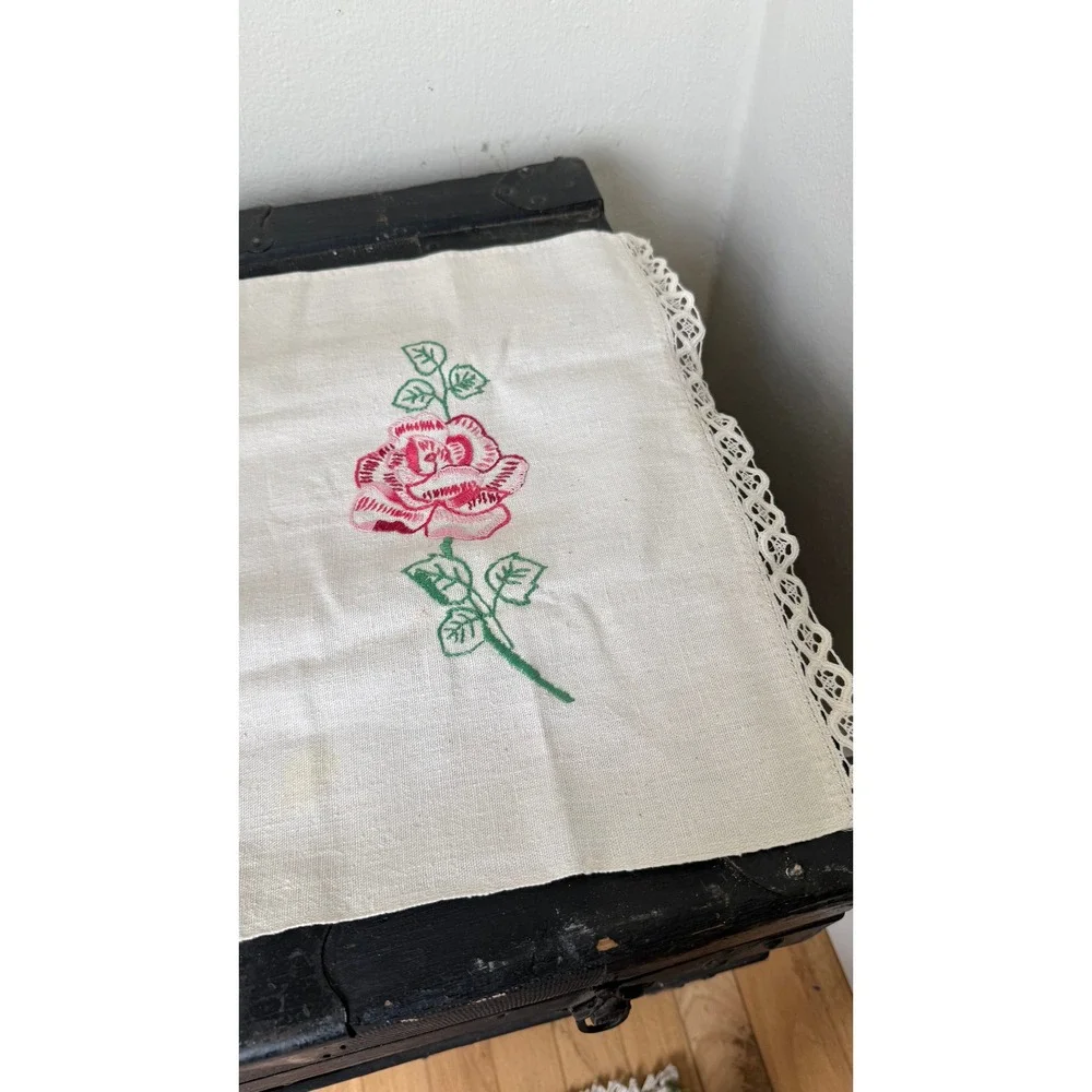 N/A vintage cream